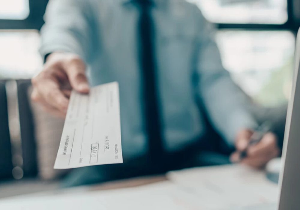 Jaka jest płaca minimalna w 2023 r.